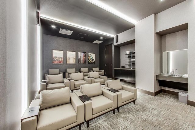 363 E Wacker Drive 3709, Chicago, IL 60601