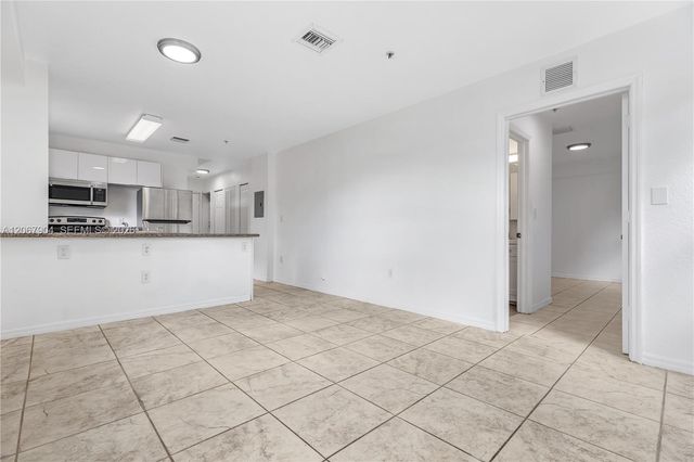 520 SW 5th Street 302, Miami, FL 33130