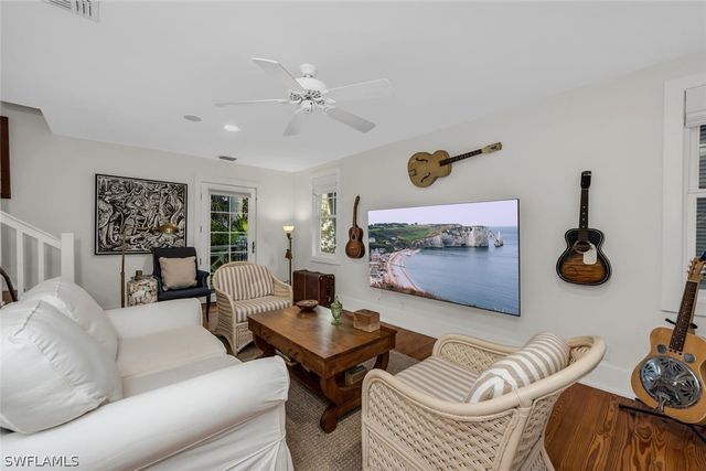 756 8th AVE S, Naples, FL 34102