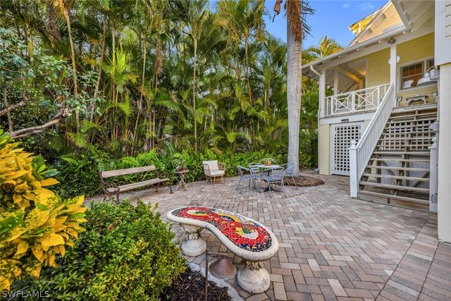 756 8th AVE S, Naples, FL 34102