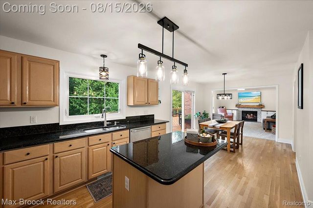 24435 Nantucket Drive, Novi, MI 48374