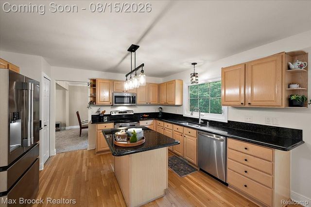 24435 Nantucket Drive, Novi, MI 48374