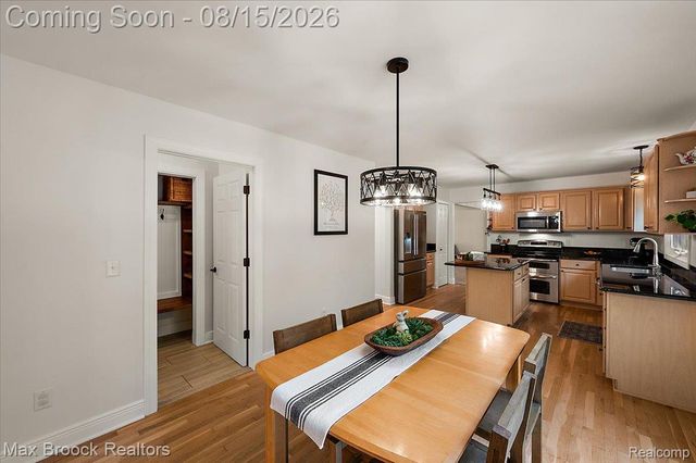 24435 Nantucket Drive, Novi, MI 48374