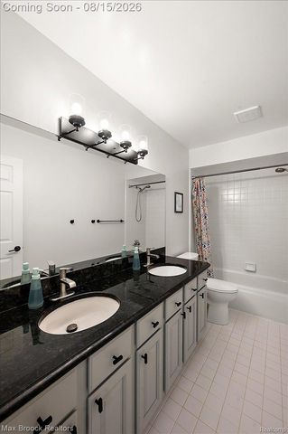 24435 Nantucket Drive, Novi, MI 48374