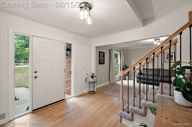 24435 Nantucket Drive, Novi, MI 48374