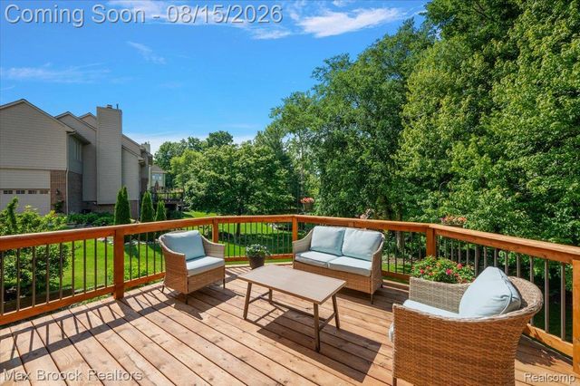 24435 Nantucket Drive, Novi, MI 48374