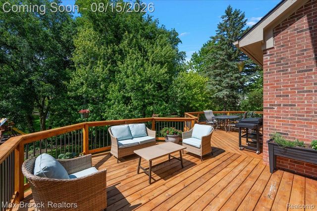 24435 Nantucket Drive, Novi, MI 48374