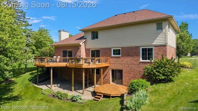 24435 Nantucket Drive, Novi, MI 48374