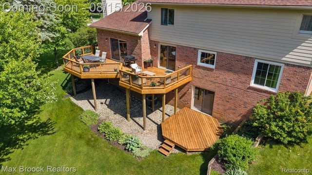 24435 Nantucket Drive, Novi, MI 48374