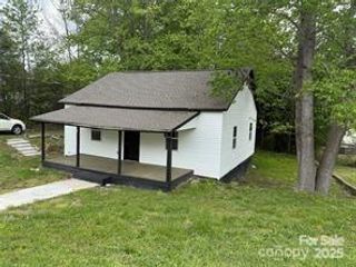 59 Pine Street, Great Falls, SC 29055