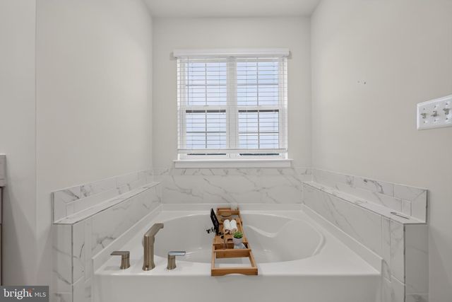 2229 DENALI DR, Frederick, MD 21702