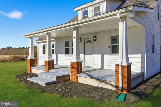 5020 TUCKER HILL RD, Hague, VA 22469