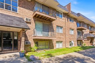 215 S Hale Street 6A, Addison, IL 60101