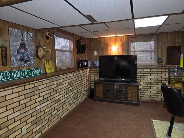 424 Van Buren ROAD, Howards Grove, WI 53083