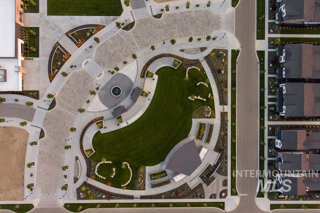 6037 S Hope Ave, Meridian, ID 83642