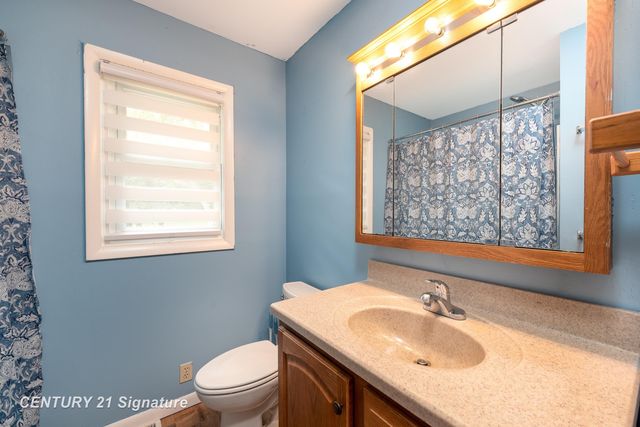 2707 Valorie Lane, Midland, MI 48640