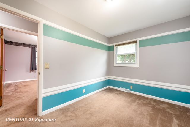 2707 Valorie Lane, Midland, MI 48640