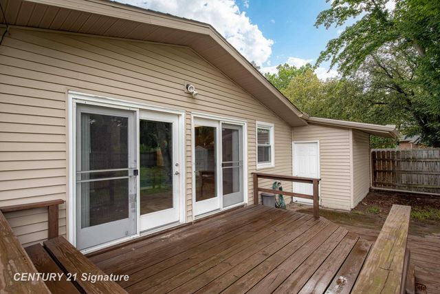 2707 Valorie Lane, Midland, MI 48640