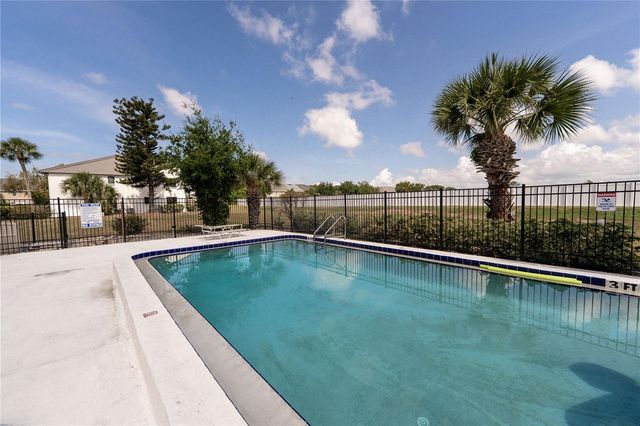 2433 TWIN DRIVE 5, Sarasota, FL 34234