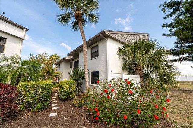 2433 TWIN DRIVE 5, Sarasota, FL 34234