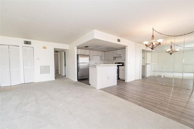 2433 TWIN DRIVE 5, Sarasota, FL 34234