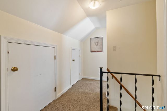 10 School Street, Burlington, CT 06013