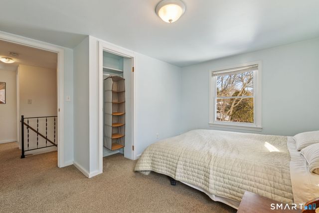 10 School Street, Burlington, CT 06013