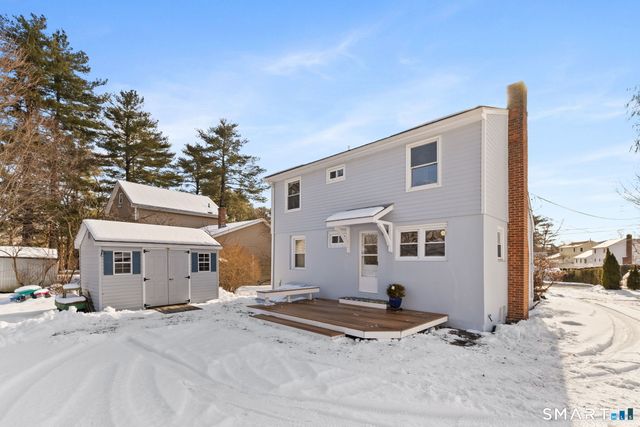 10 School Street, Burlington, CT 06013