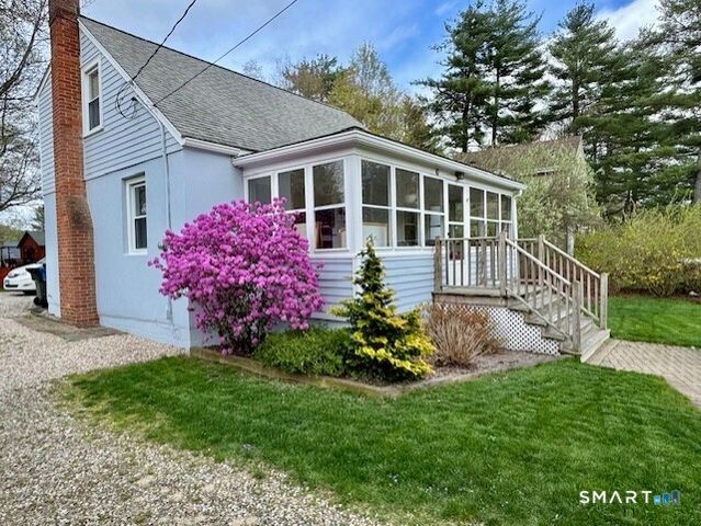 10 School Street, Burlington, CT 06013