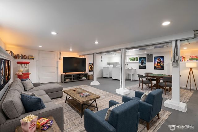 4010 Ashworth Avenue N, Seattle, WA 98103