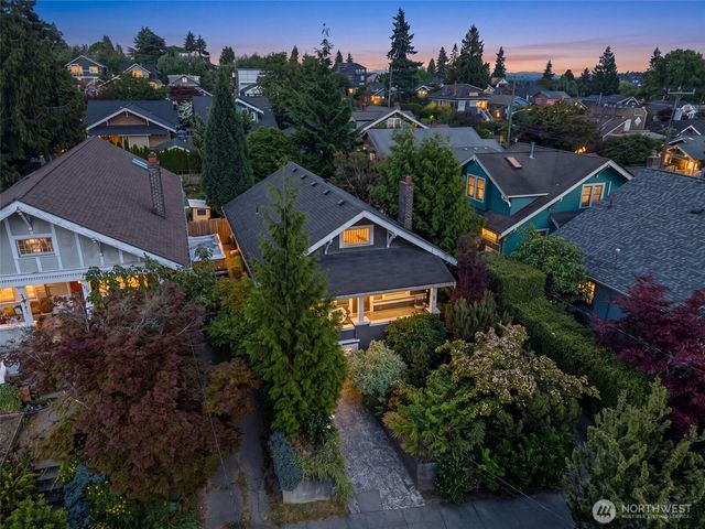 4010 Ashworth Avenue N, Seattle, WA 98103