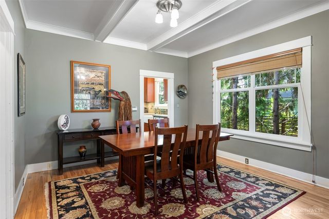 4010 Ashworth Avenue N, Seattle, WA 98103