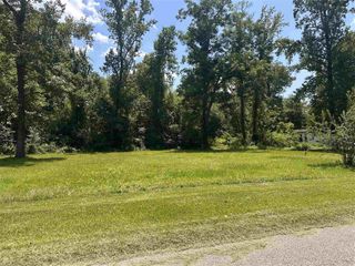 205 Booker Street, Dequincy, LA 70633