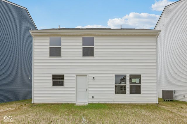 1979 STELLA ROCK Court, Columbus, IN 47201