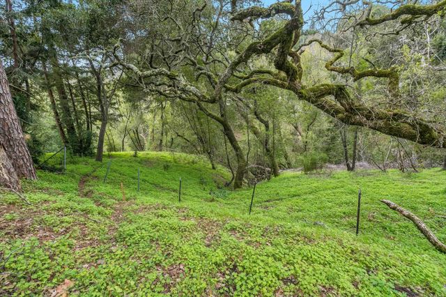9 Charles Hill Rd, Orinda, CA 94563