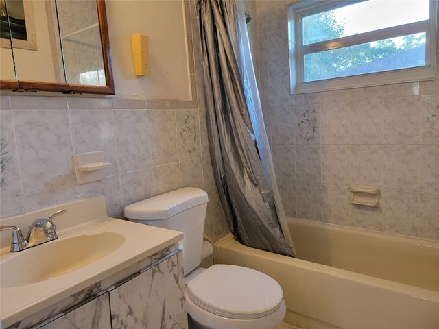 629 SW 8th Avenue, Delray Beach, FL 33444