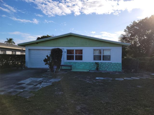 629 SW 8th Avenue, Delray Beach, FL 33444