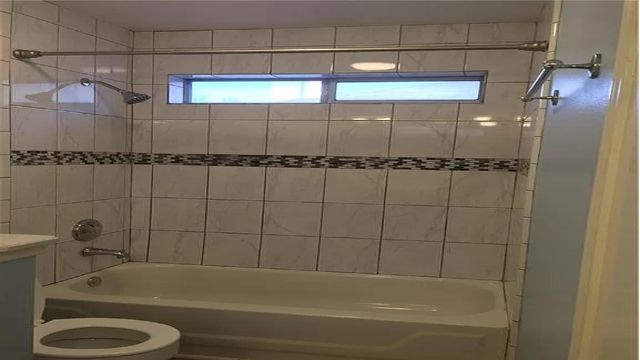 512 Maplecreek DR, Leander, TX 78641