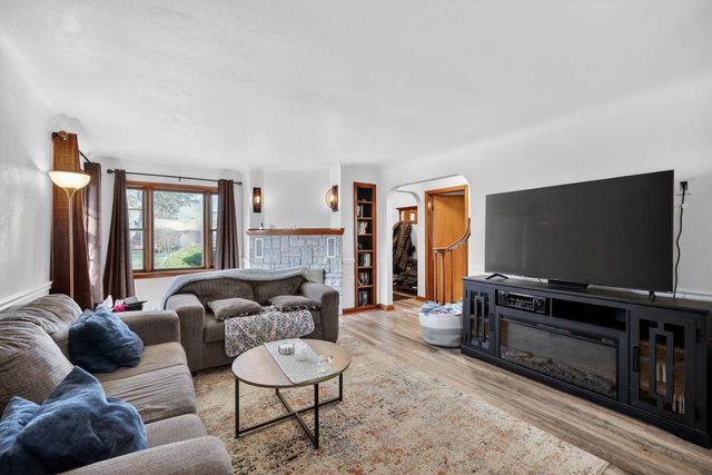 1114 Sherman Avenue, Janesville, WI 53545