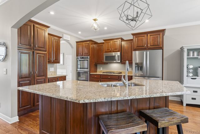 1034 Five Coves Trce, Gallatin, TN 37066
