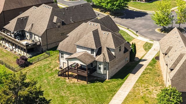 1034 Five Coves Trce, Gallatin, TN 37066