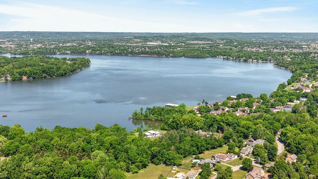 1034 Five Coves Trce, Gallatin, TN 37066