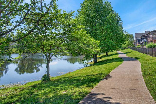 1034 Five Coves Trce, Gallatin, TN 37066
