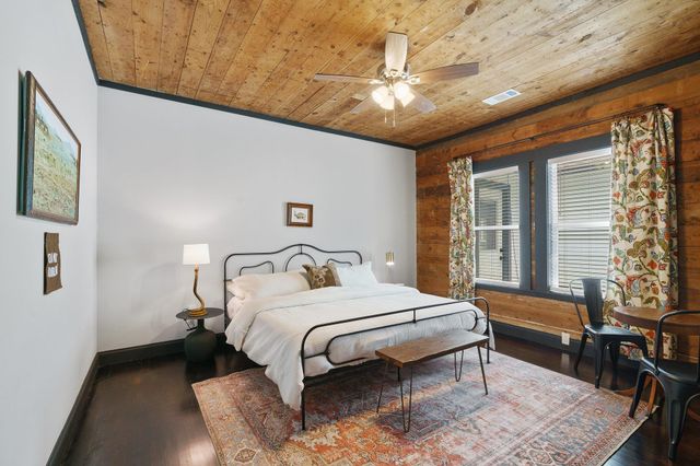 1204 E 13th ST, Georgetown, TX 78626