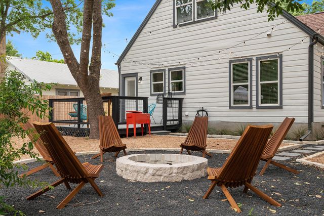 1204 E 13th ST, Georgetown, TX 78626