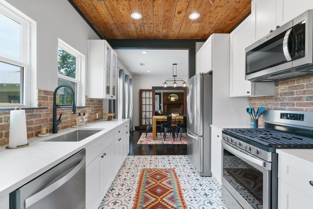 1204 E 13th ST, Georgetown, TX 78626