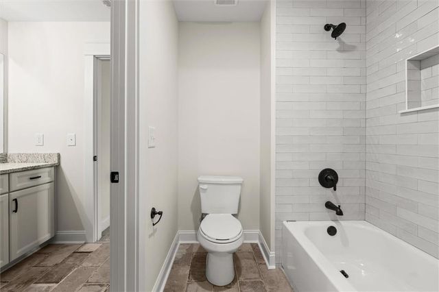 157 West Lake Boulevard, Carrollton, GA 30116