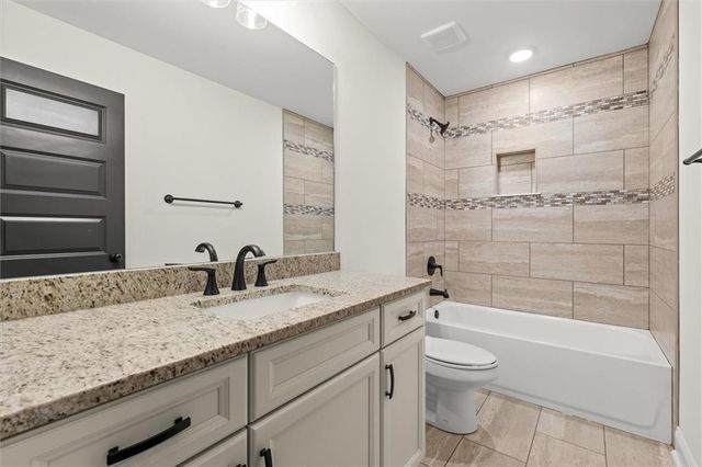 157 West Lake Boulevard, Carrollton, GA 30116