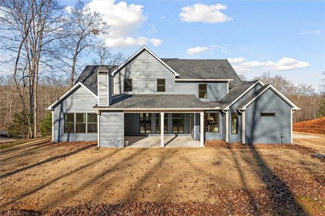 157 West Lake Boulevard, Carrollton, GA 30116