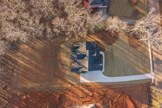 157 West Lake Boulevard, Carrollton, GA 30116